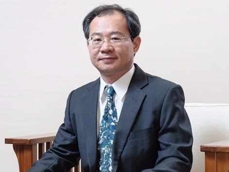 蕭志弘系友(30屆工工系，1988年畢)接任群創總座